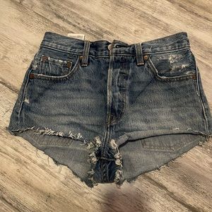 Levis 501 short jean shorts